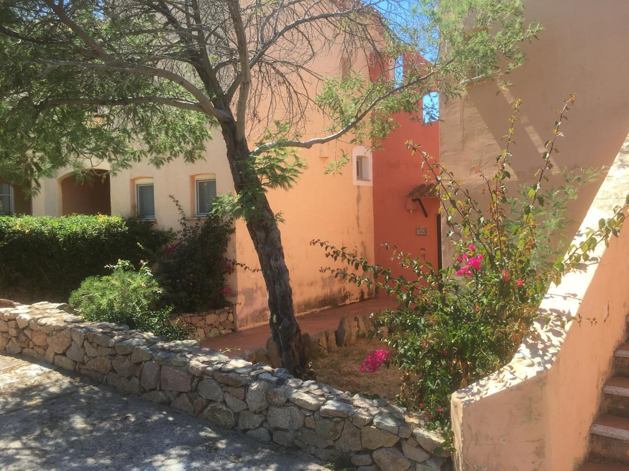 Appartamenti Costa Rossa Cala Rossa Isola Rossa Exterior foto